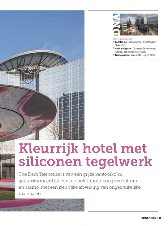 Kleurrijk hotel met siliconen tegelwerk